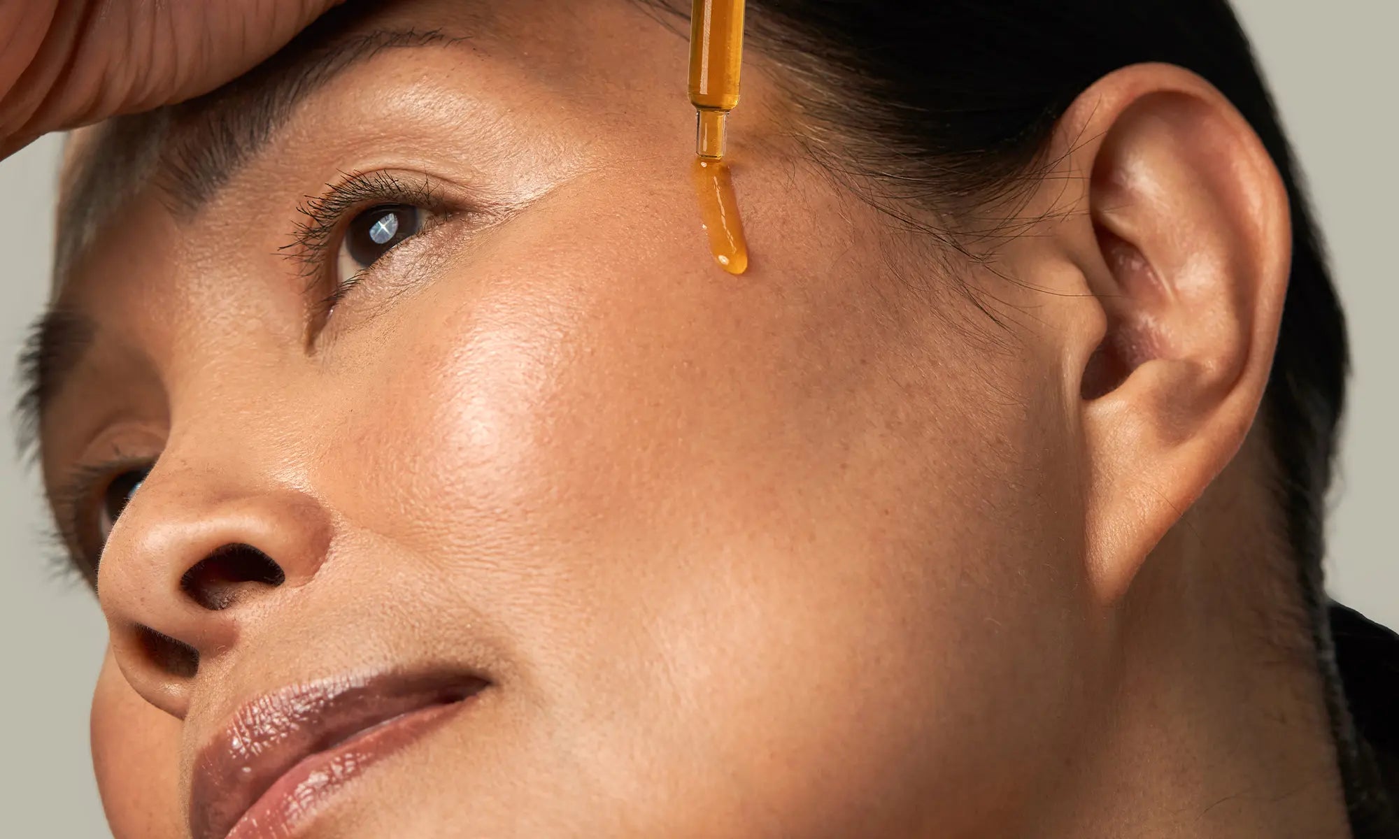 A Guide to Choosing the Right Facial Serum for Your Skin Needs