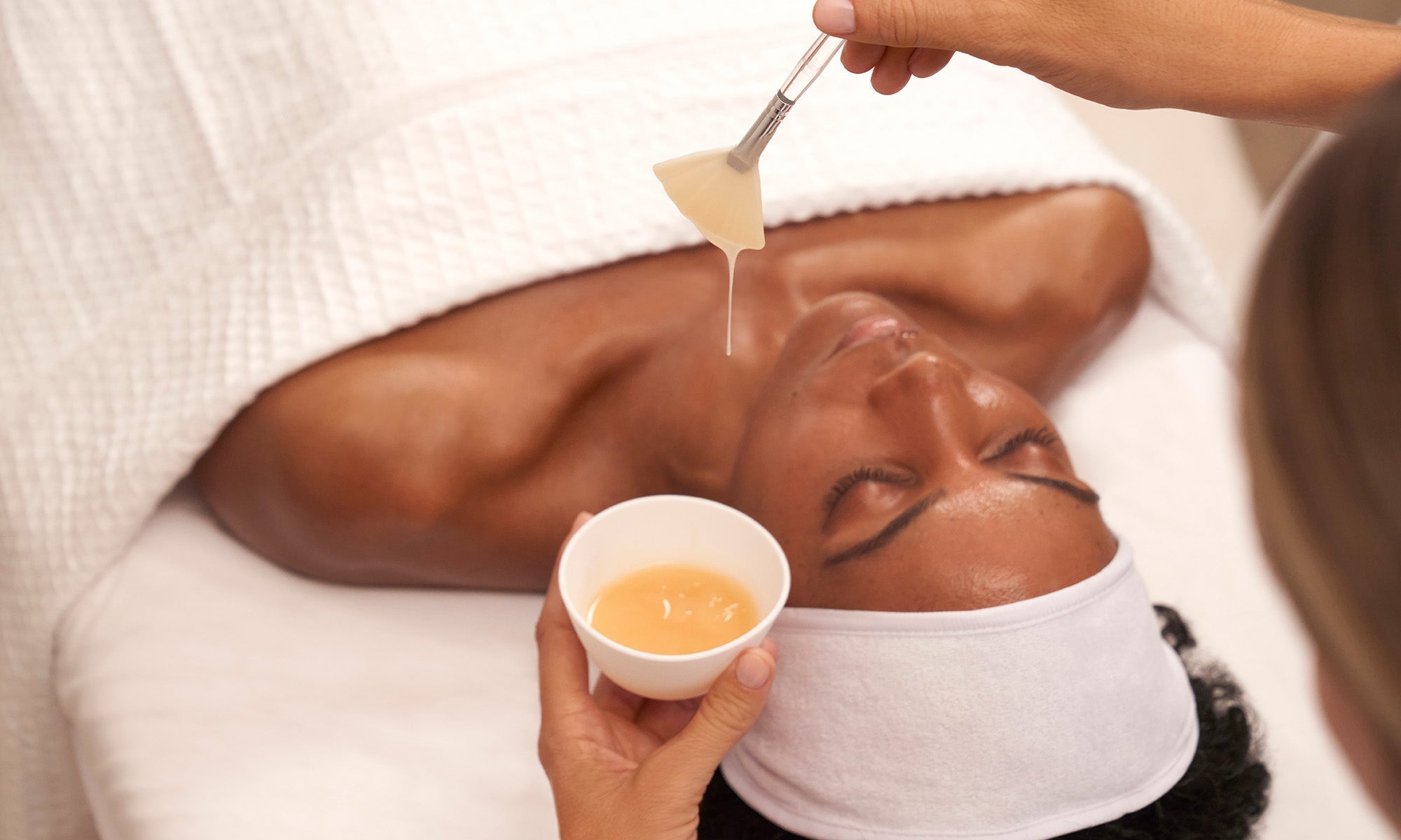 How Peels and Retinol Work Together for Smoother, Brighter Skin