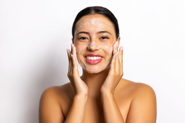 What Should You Look for in a Facial Cleanser?