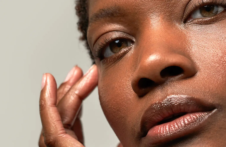 is it ok to put vitamin c serum on lips Is Vitamin C Serum Good for Dark Spots? The Science-Backed Answer