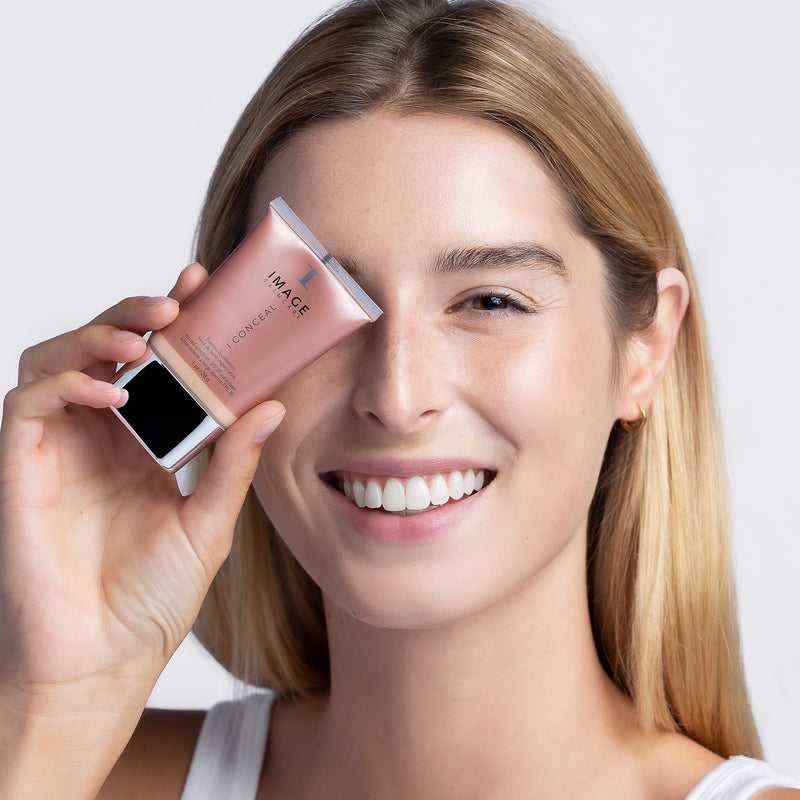 I CONCEAL flawless foundation broad-spectrum SPF 30 sunscreen porcelain